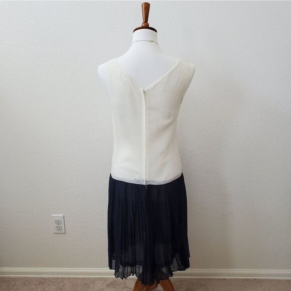 R&K Originals Vintage 2-Piece Sleeveless Dress or Uniform Set w/ Belt - Picture 7 of 16